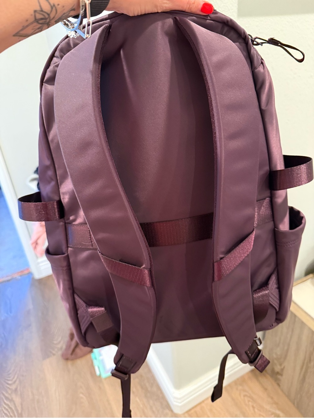 lululemon athletica Women’s Deep Plum Backpack - Picture 5 of 9